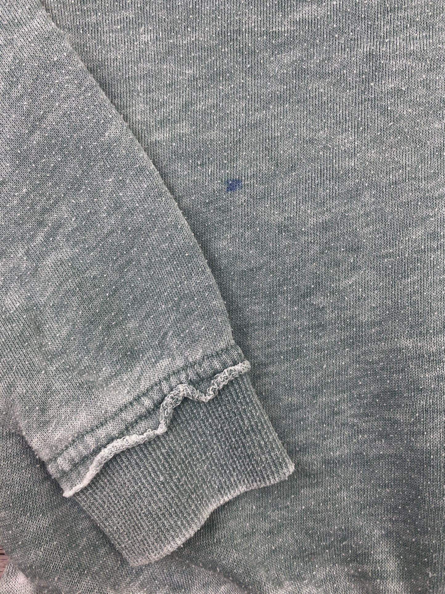 Felpa con zip girocollo