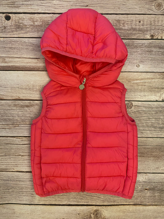 Gilet imbottito con cappuccio