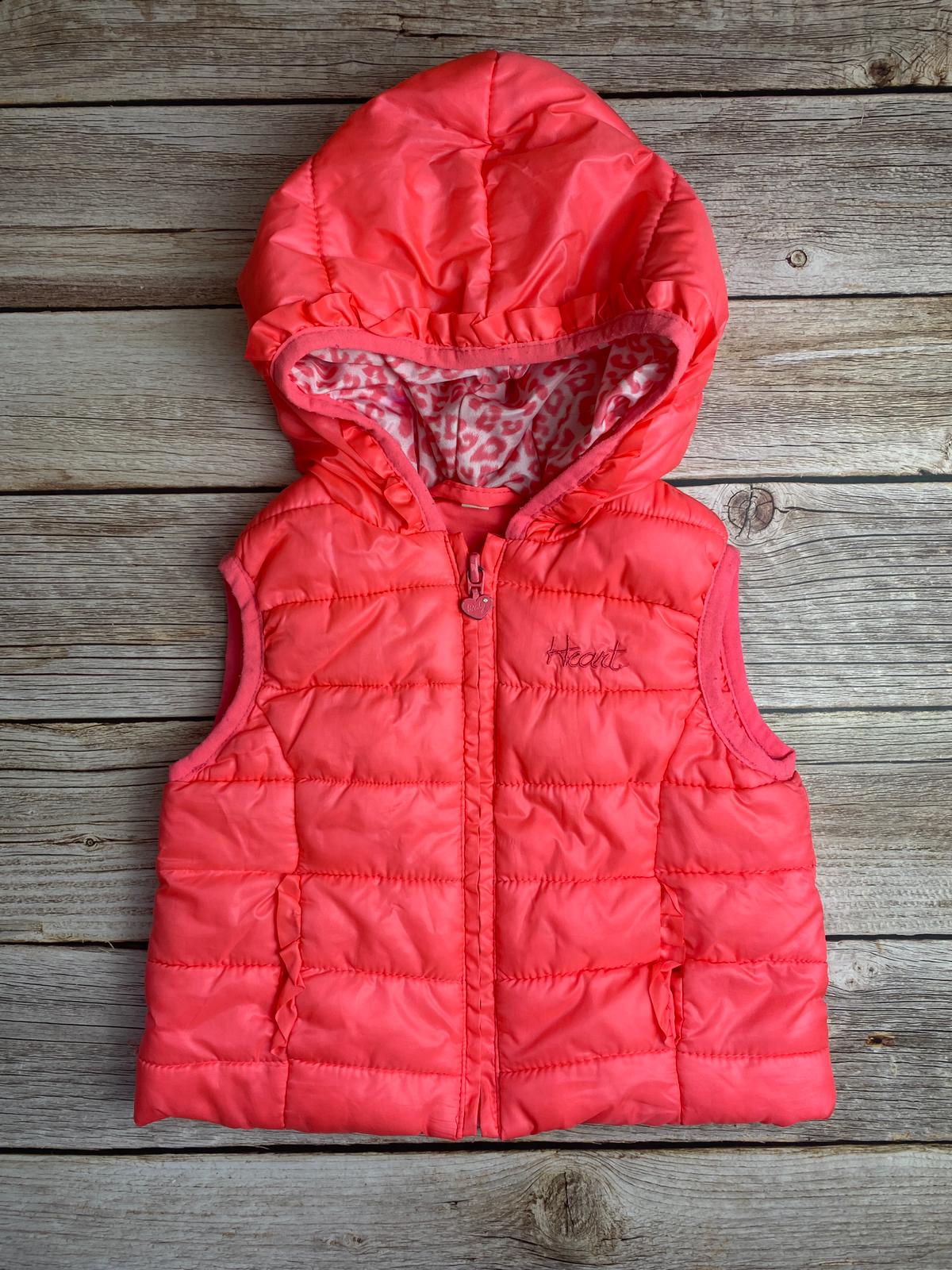 Gilet imbottito con cappuccio