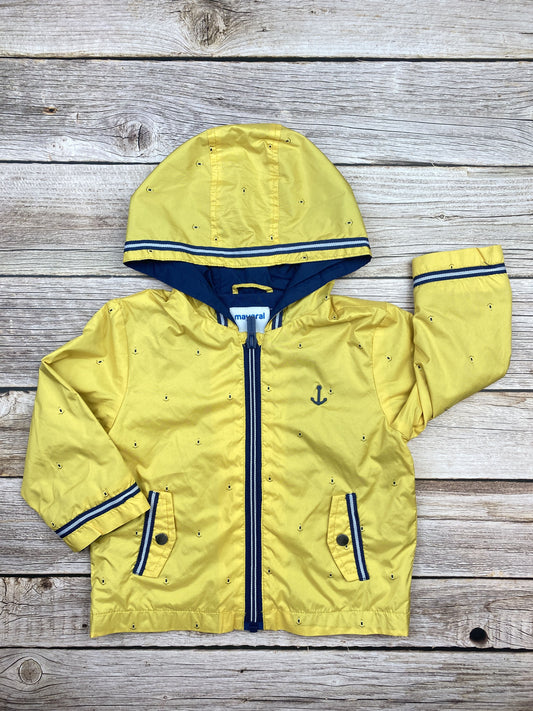 Giacca con zip e cappuccio