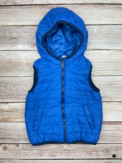 Gilet trapuntato con cappuccio