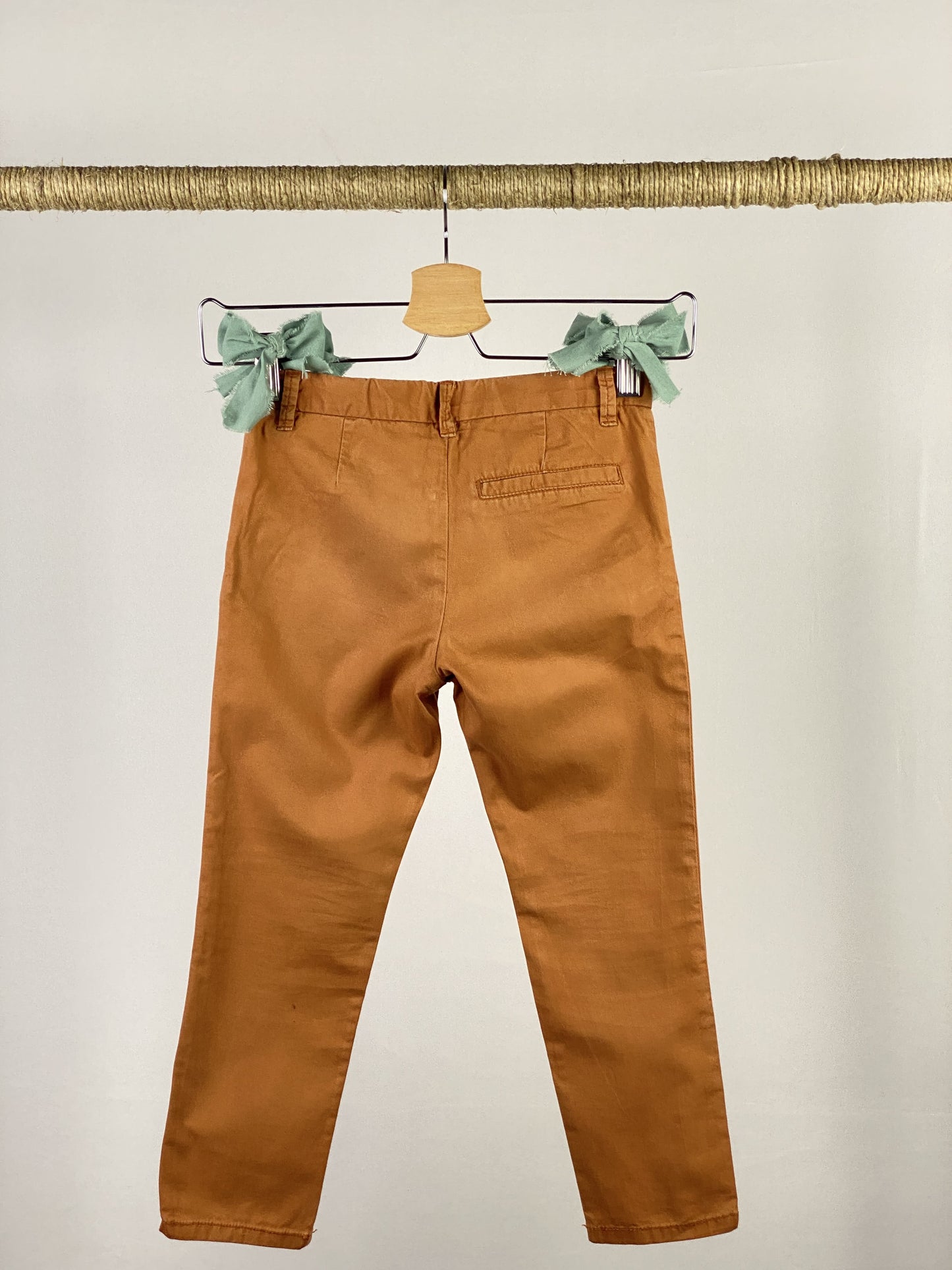 Pantaloni chino in cotone