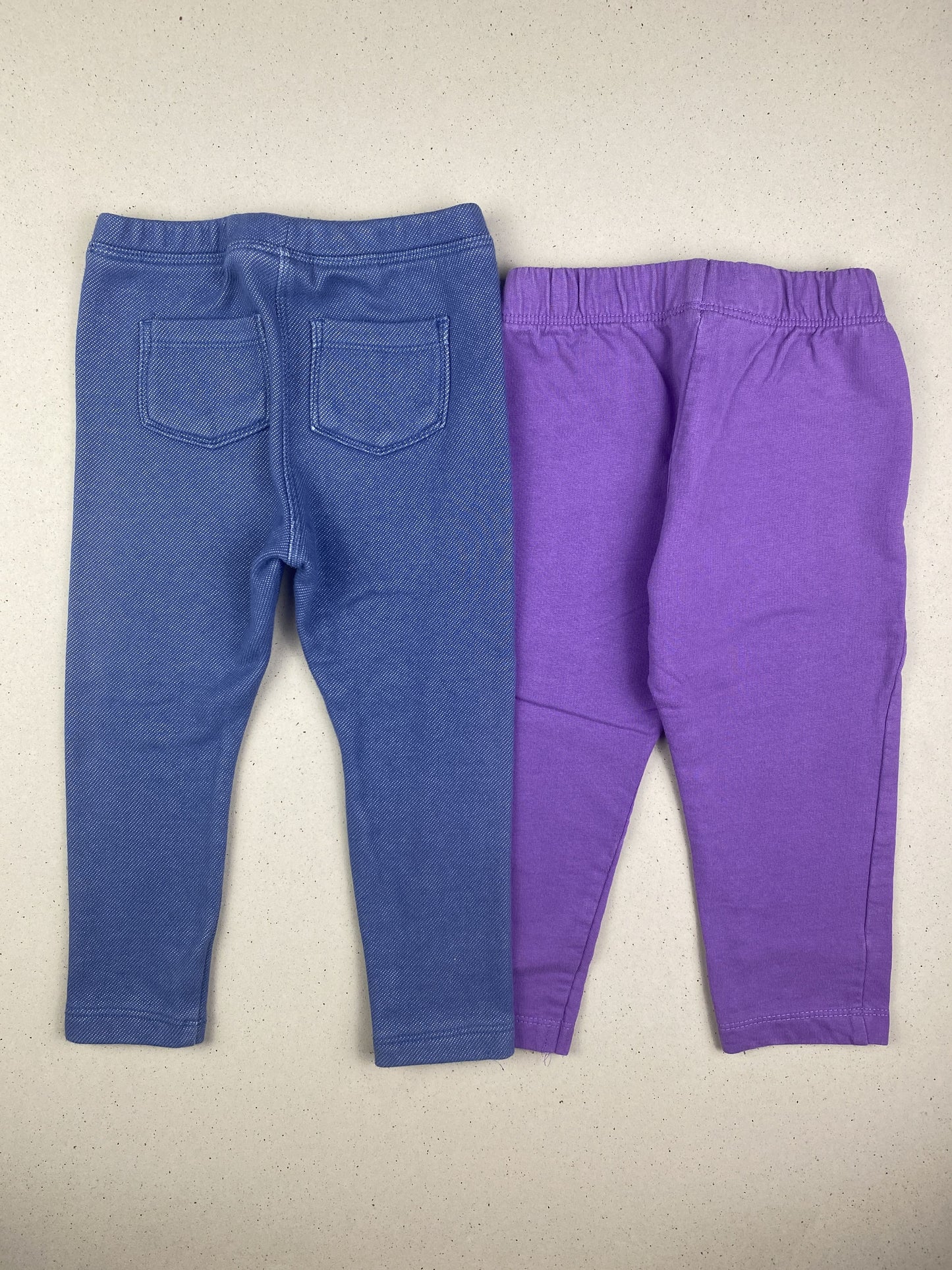 Set due pantaloni
