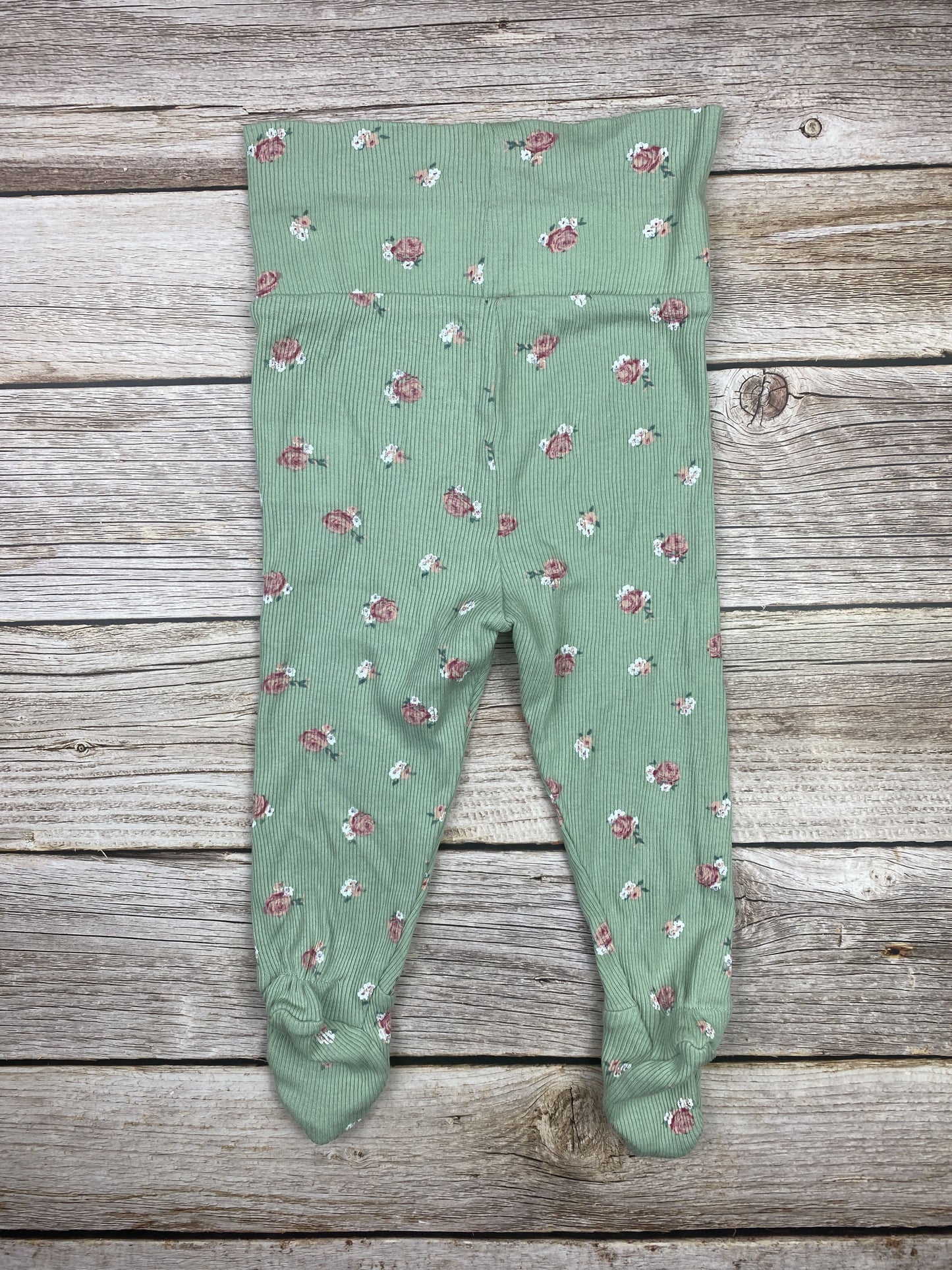 Pantalone con piedini