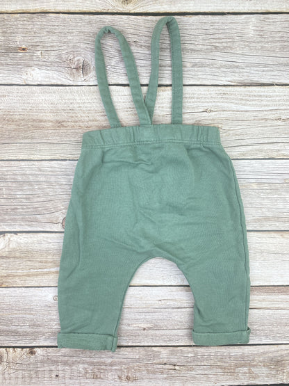 Pantalone in felpa con bretelle