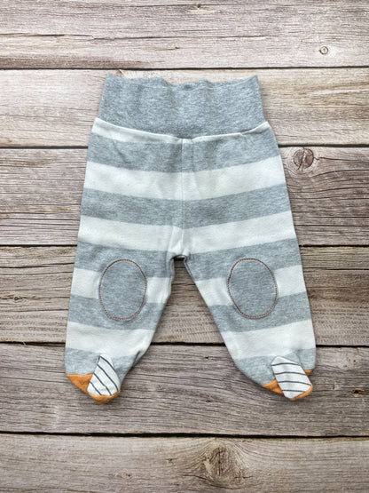 Pantalone con piedini