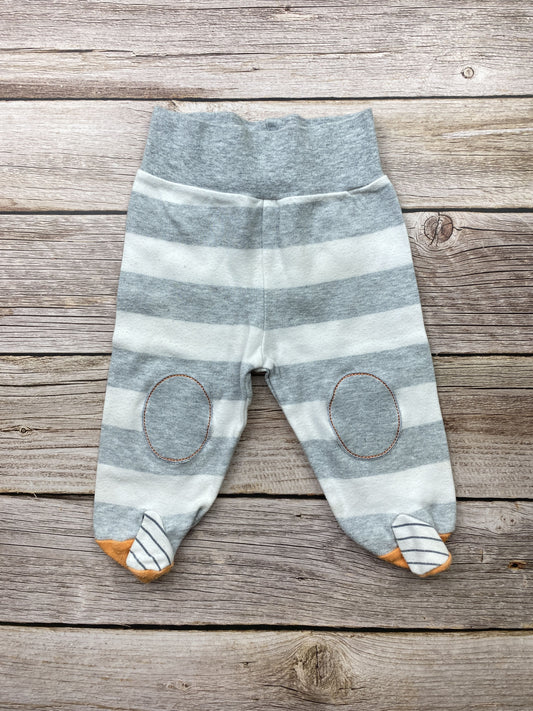 Pantalone con piedini