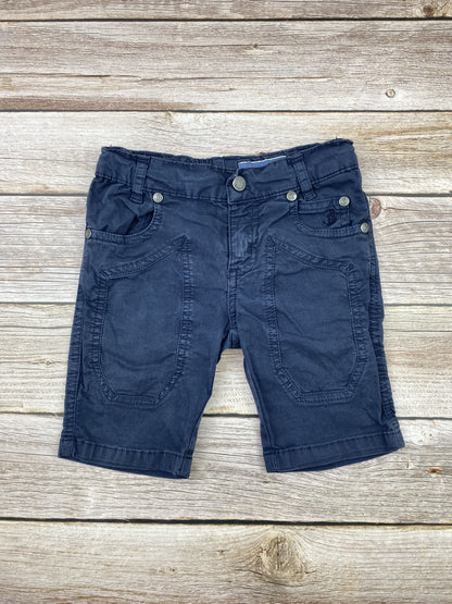Pantalone al ginocchio