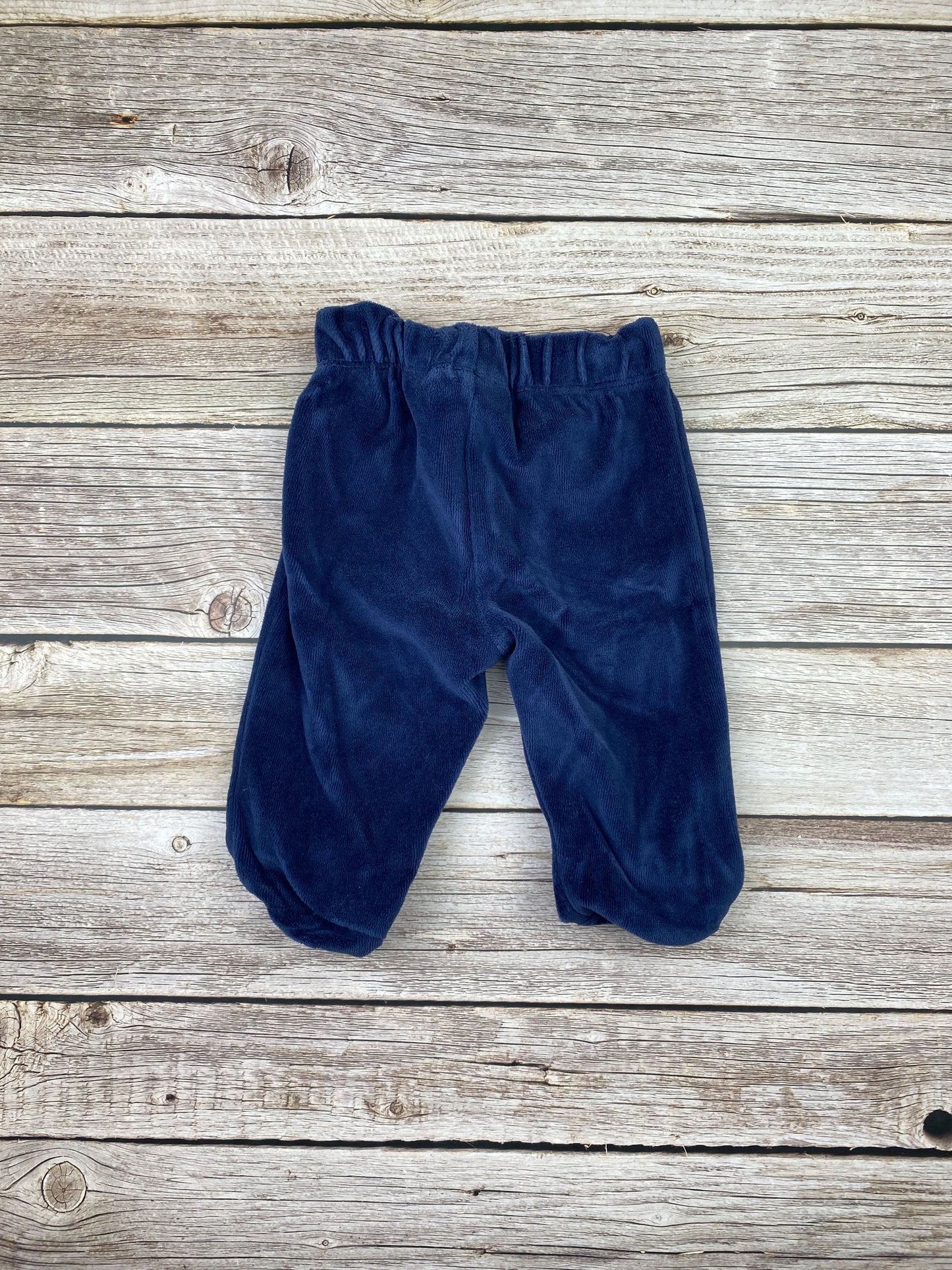 Pantalone con piedini