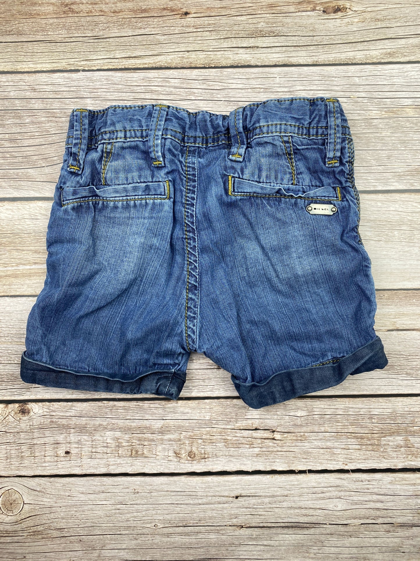 Pantaloncini in jeans