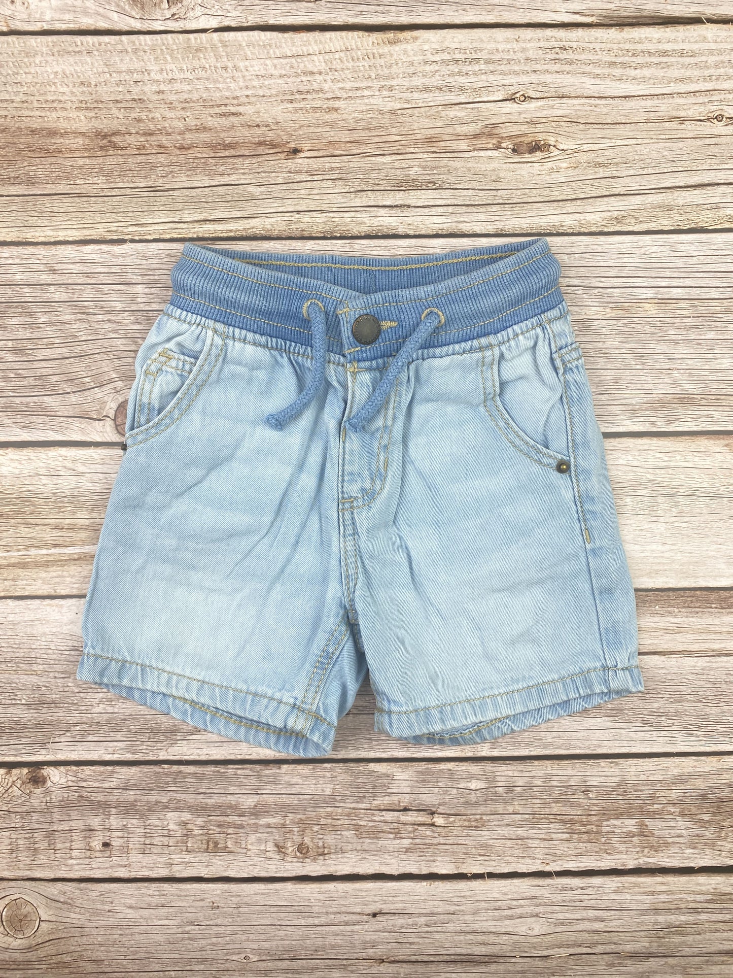 Pantaloncino in jeans