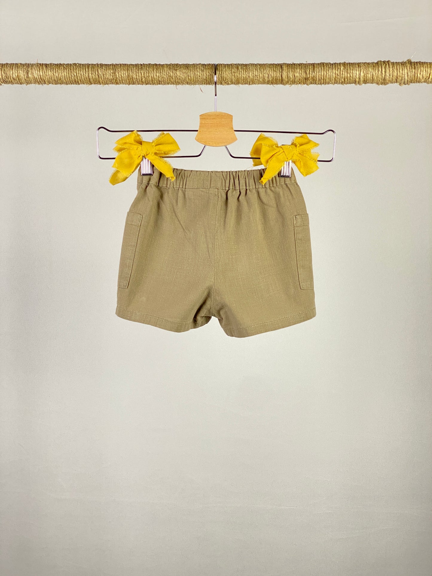 Pantaloncino in misto lino