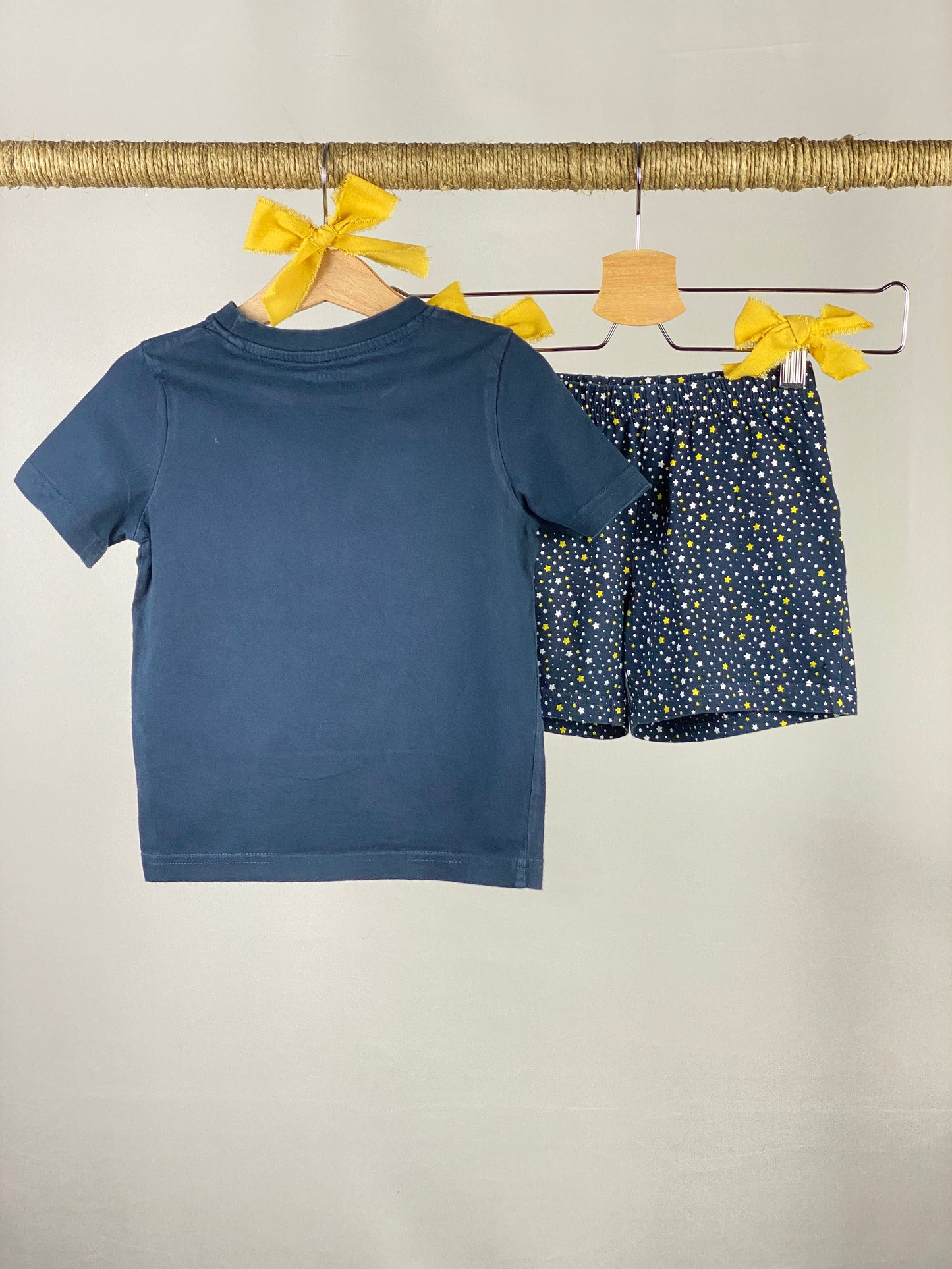 Pigiama con manica e pantalone corto