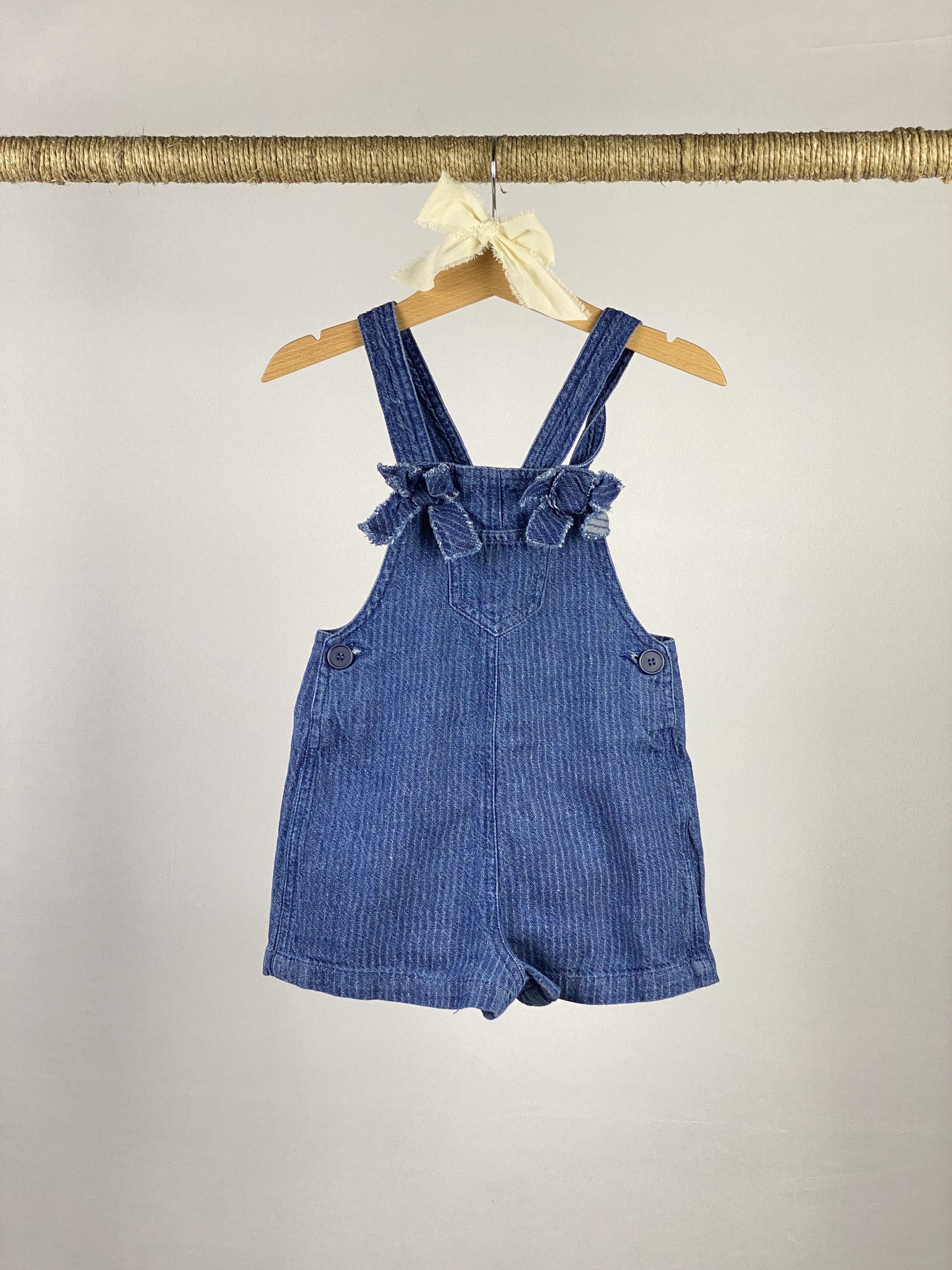 Salopette in jeans con gonna