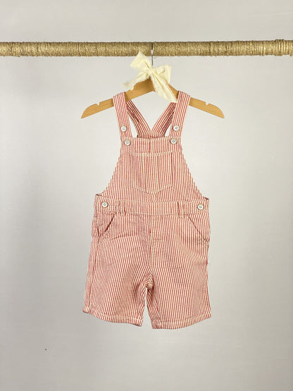 Salopette con pantaloncini