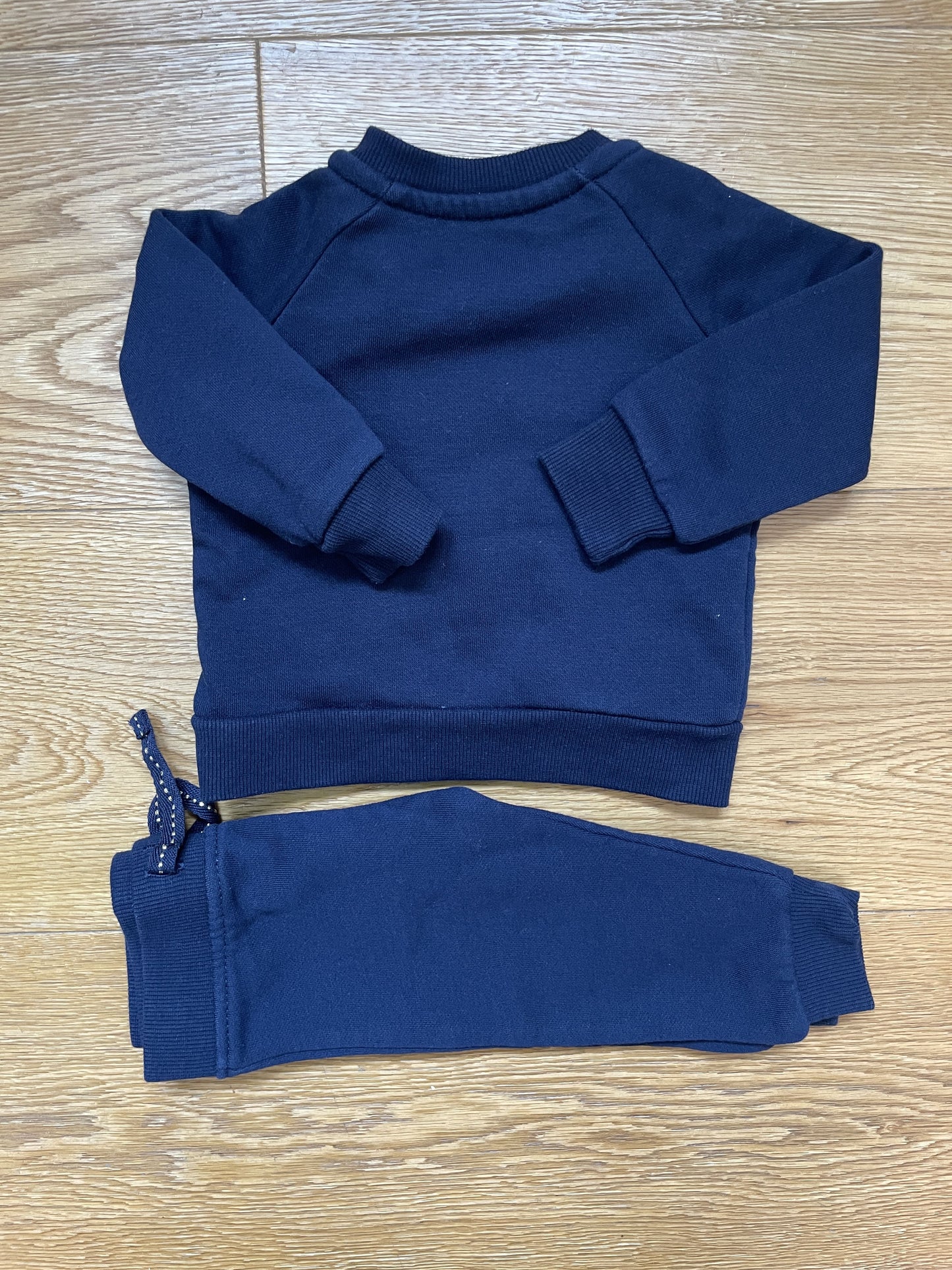 Set felpa girocollo e pantalone