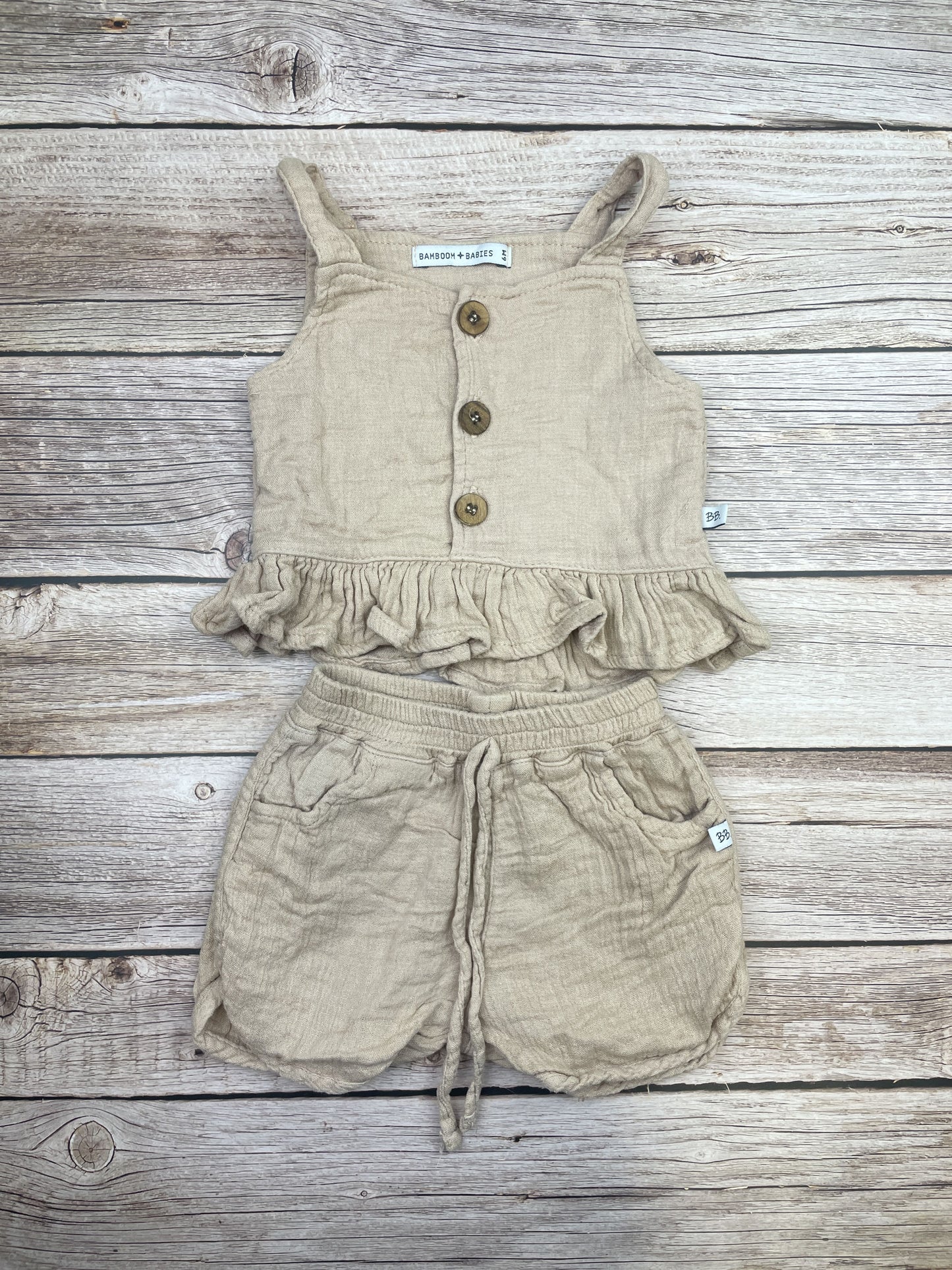 Set t-shirt senza manica e pantaloncino