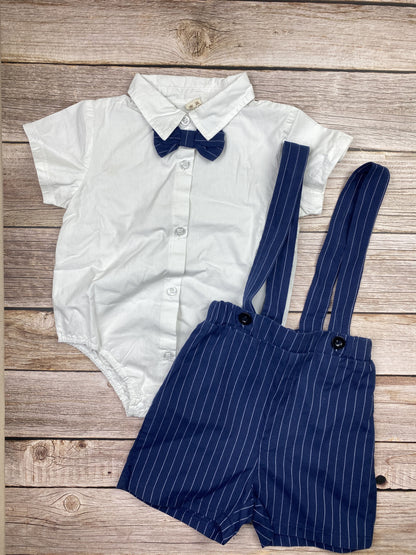 Set body a manica corta e pantaloncino con bretelle
