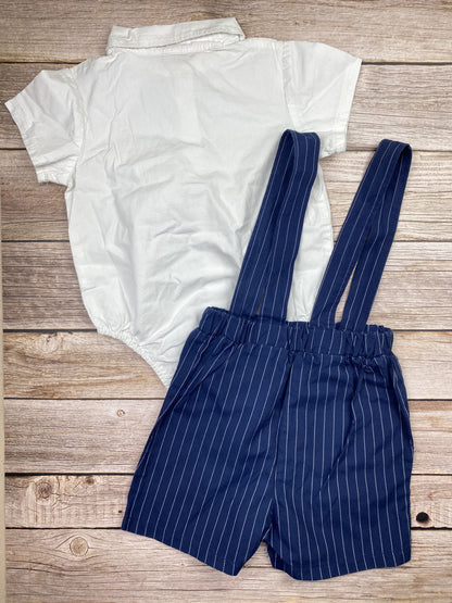 Set body a manica corta e pantaloncino con bretelle