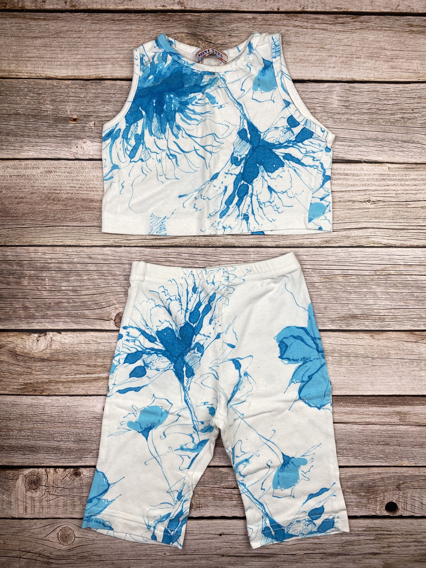 Set t-shirt senza manica e pantalone leggins