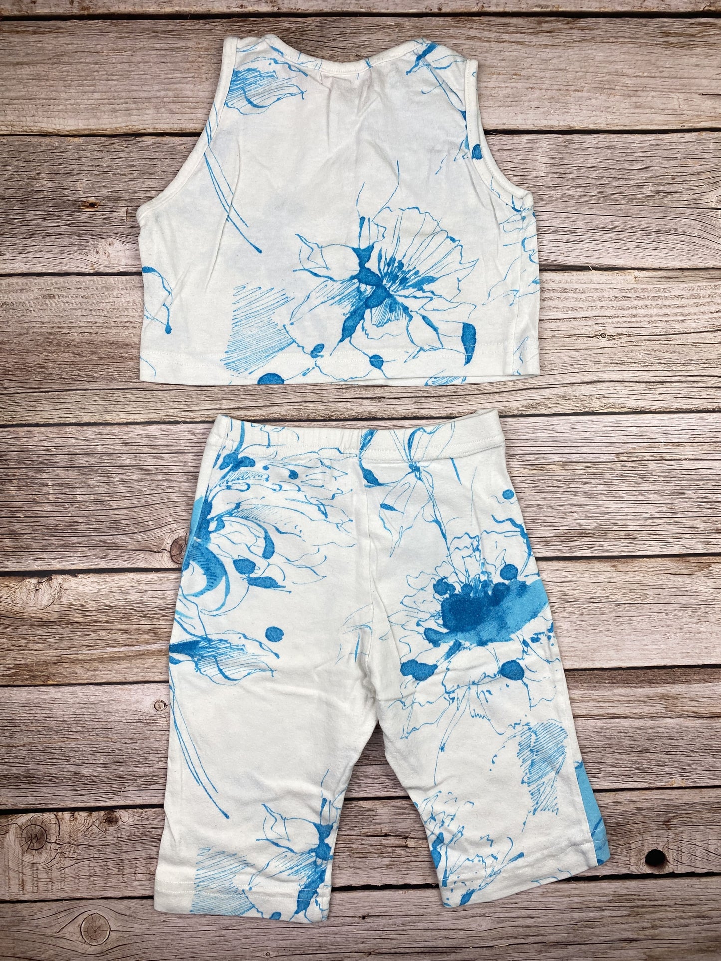 Set t-shirt senza manica e pantalone leggins