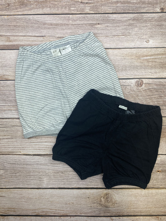 Set due pantaloncini