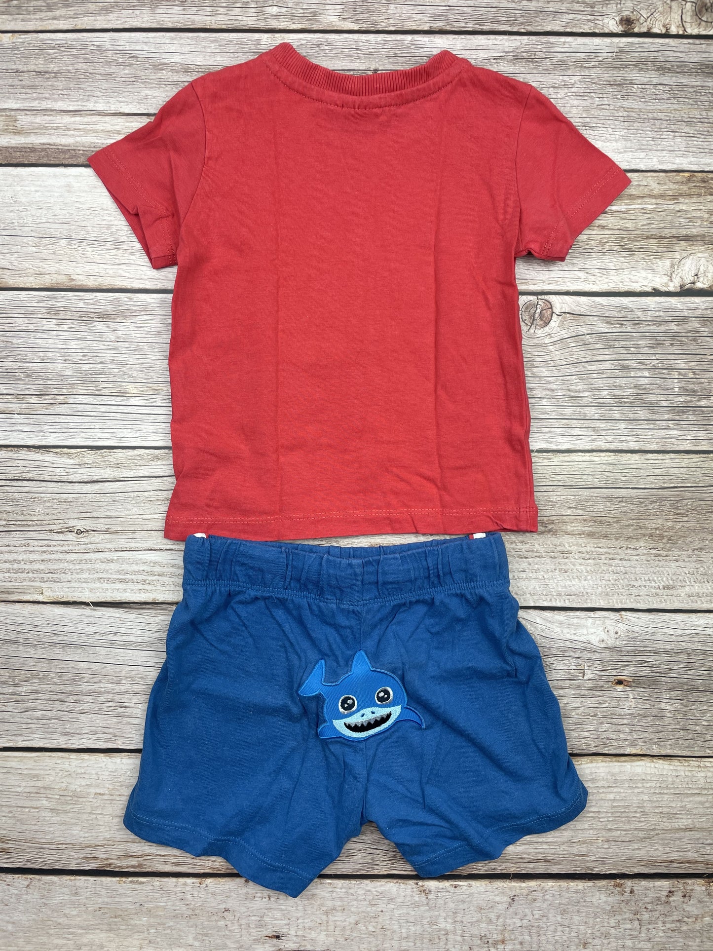 Set t-shirt manica corta e pantaloncino