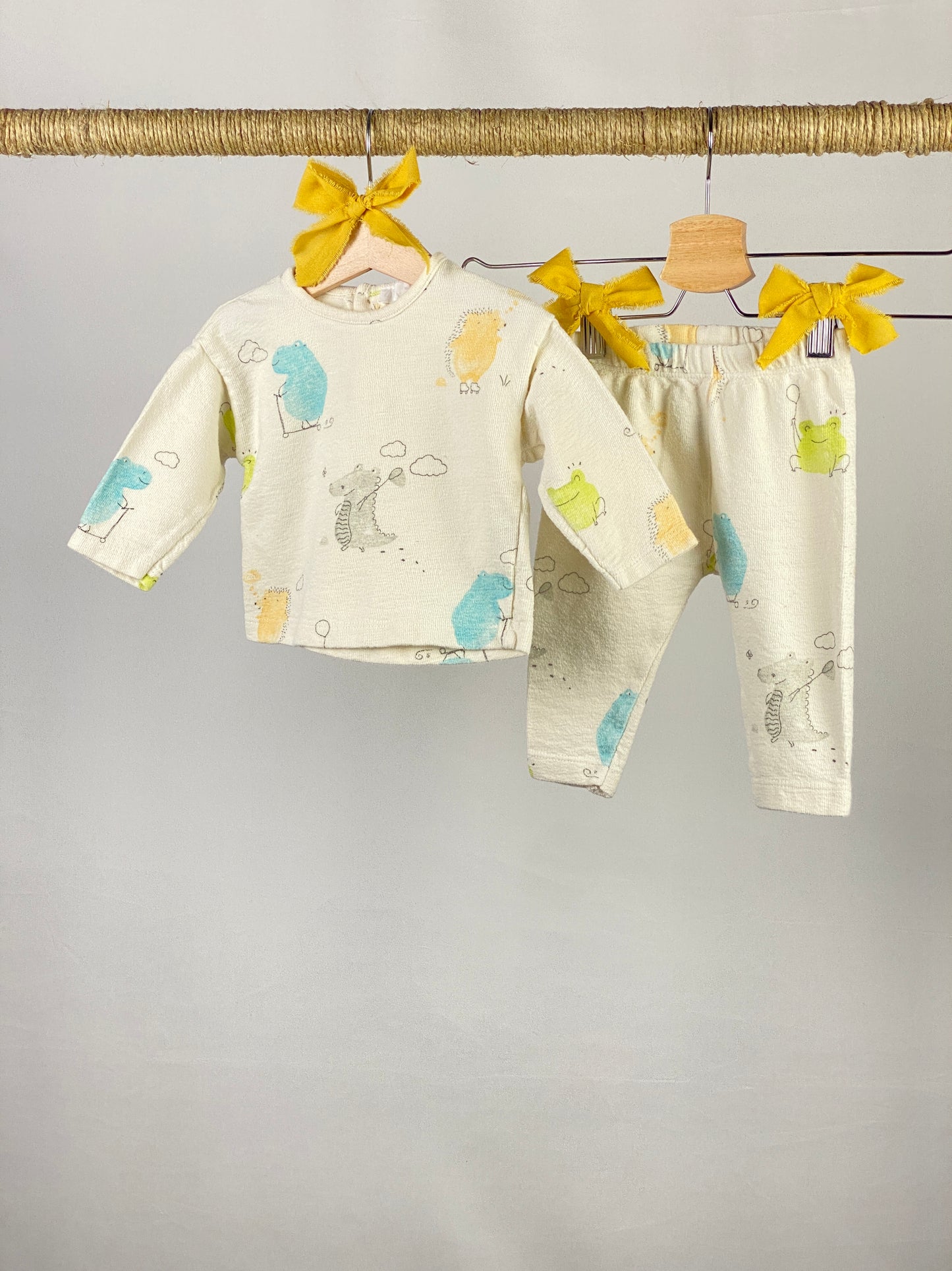 Set con felpa e pantalone lungo
