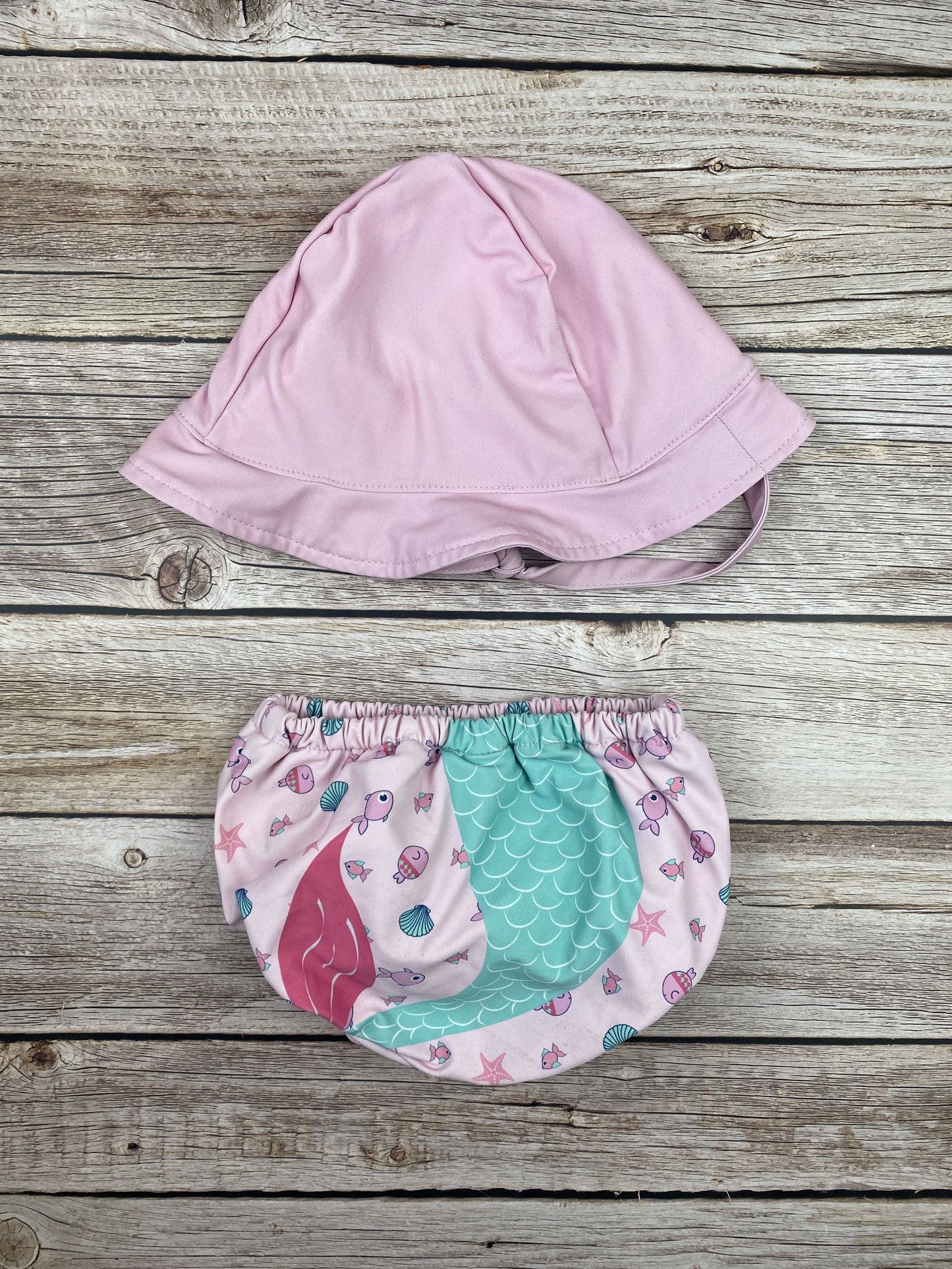 Set Costume contenitivo e cappello