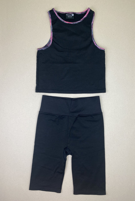 Set t-shirt senza manica e pantaloncino