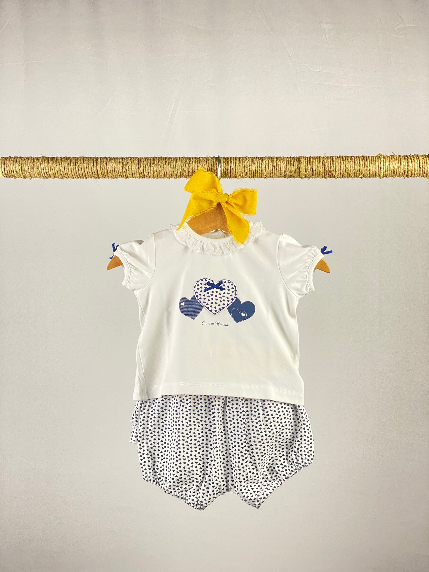 Set con t-shirt e coulottes