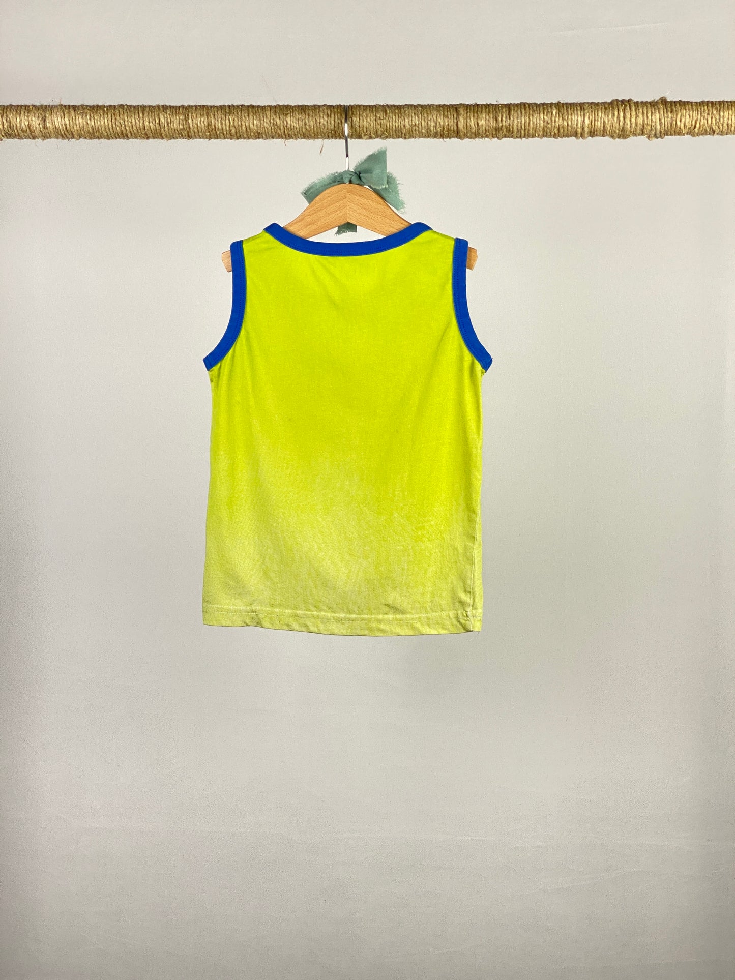 T-shirt senza manica