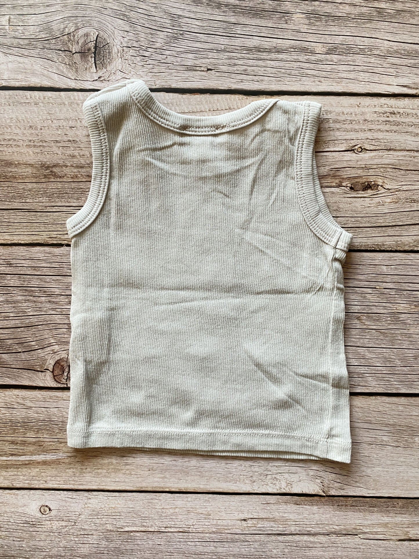 T-shirt senza manica