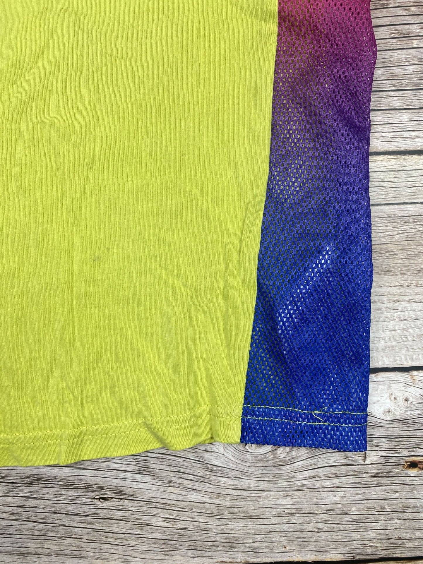 T-shirt senza manica