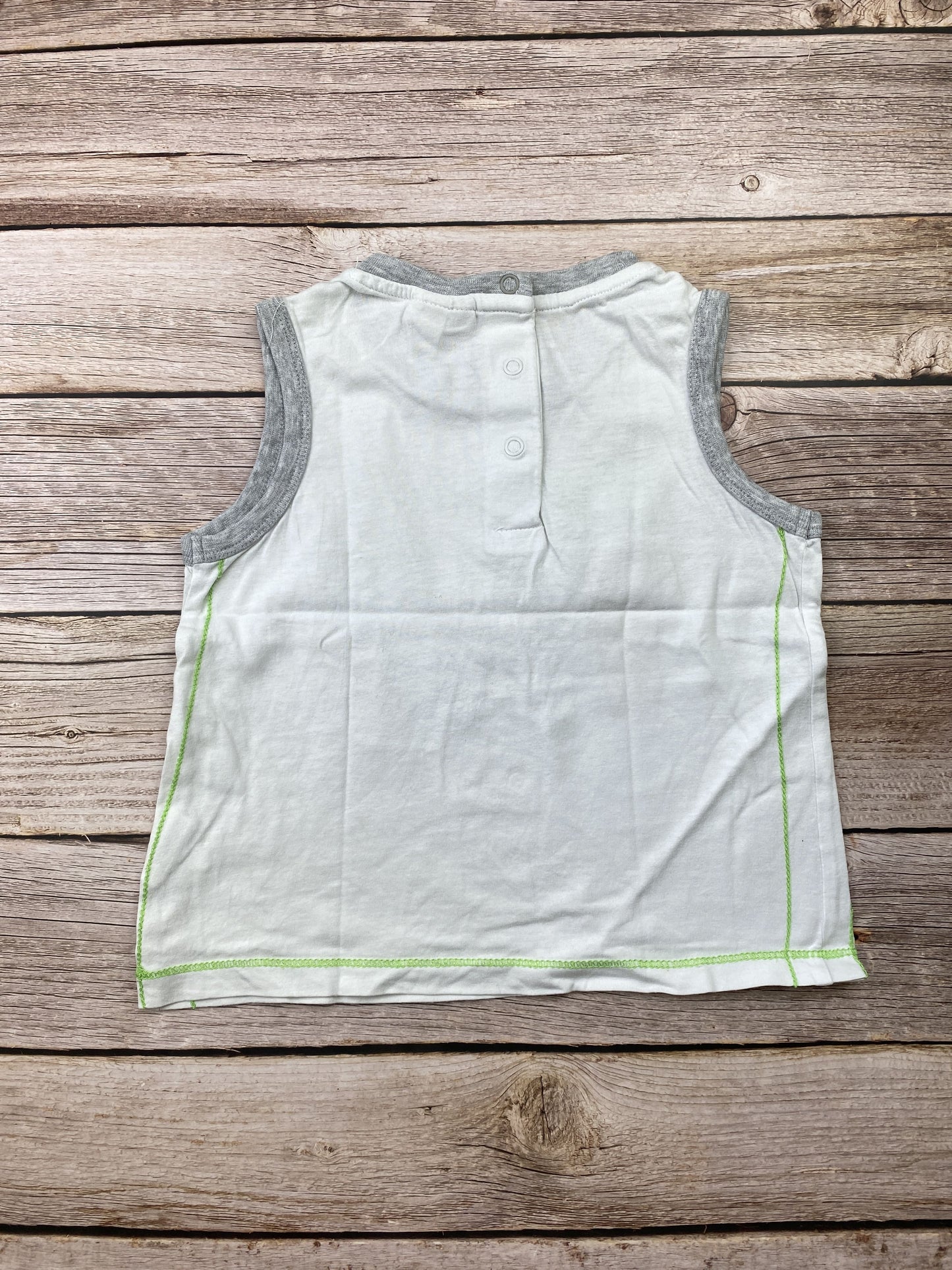 T-shirt senza manica