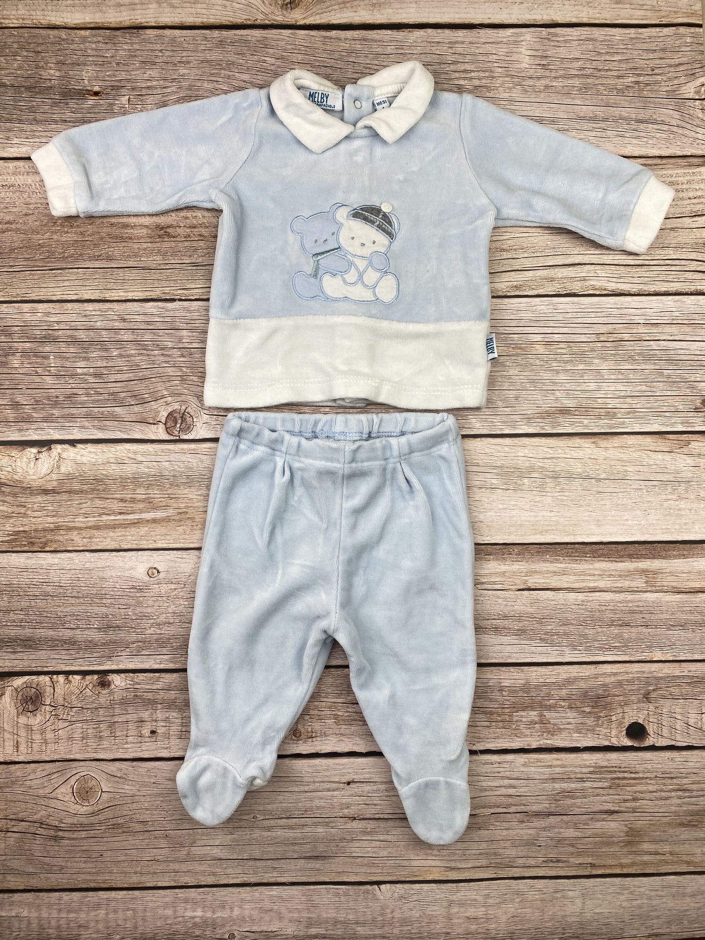 Tutina spezzata con piedini