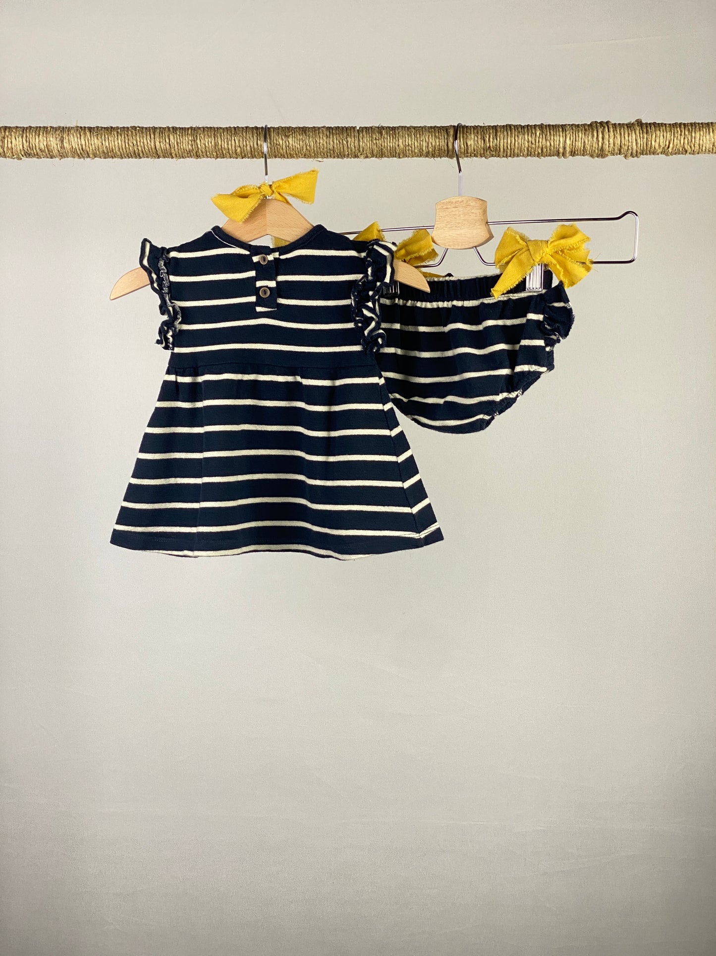 Vestito senza manica con coulottes