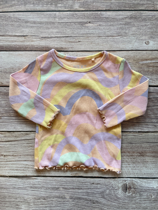 Maglia a maniche lunghe a costine con stampa astratta pastello