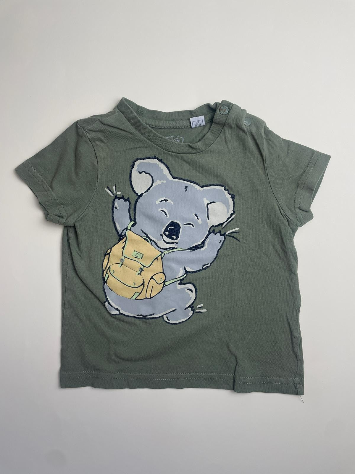 T-shirt Neonato/Bambino Verde con Stampa Koala e Zaino