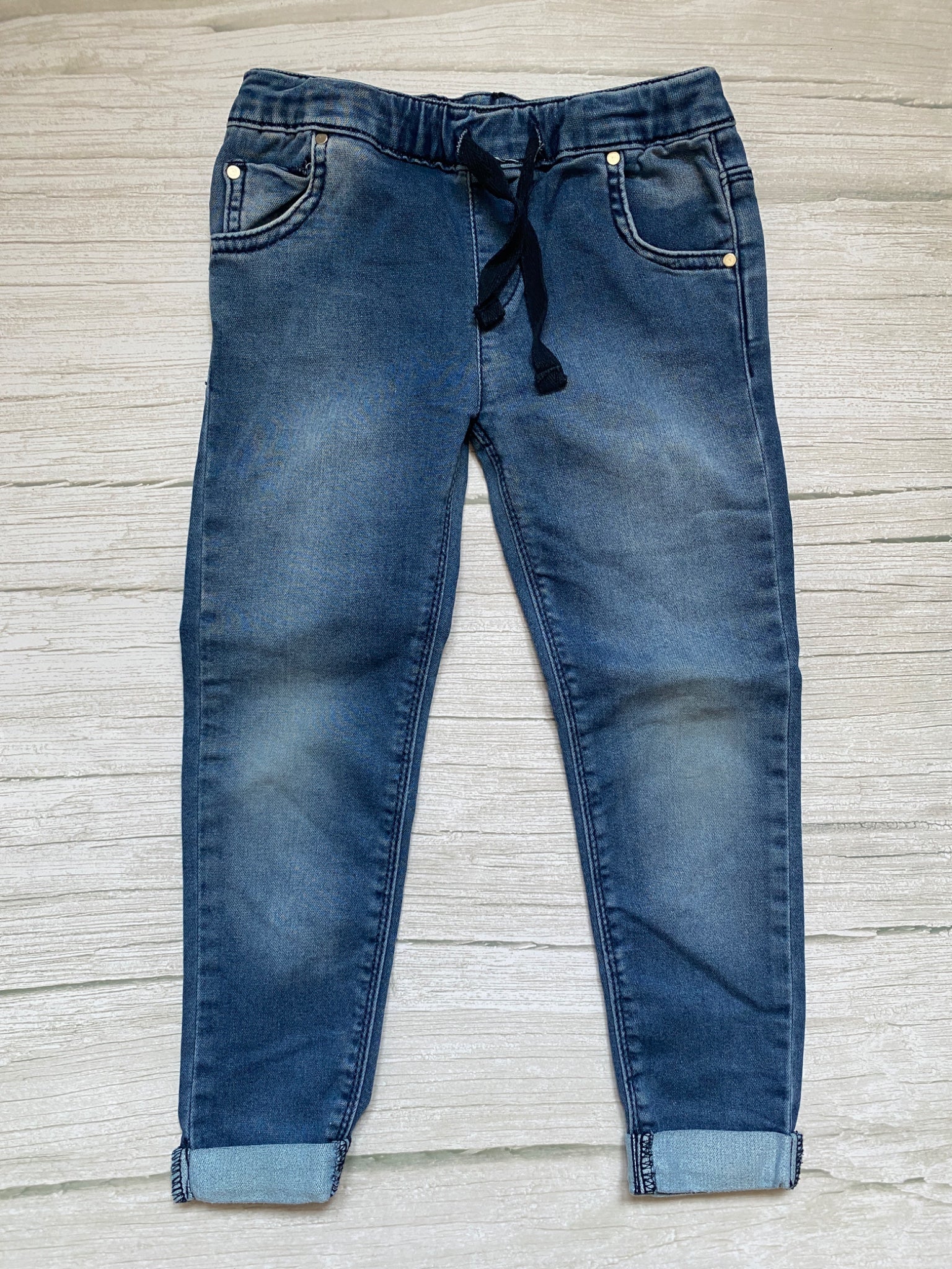 Jeans con vita elastica