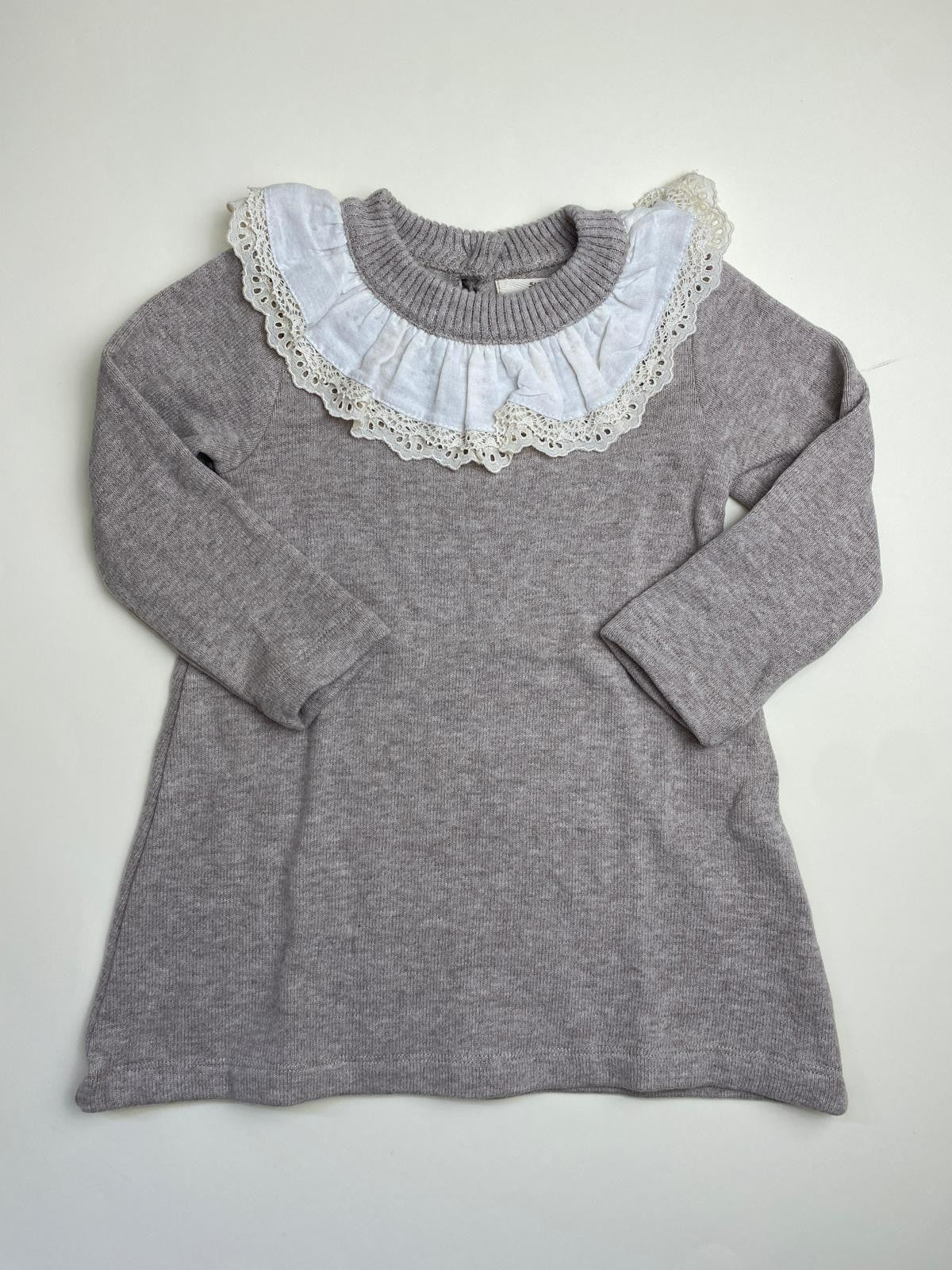 Vestito in maglia con colletto in pizzo per bambina
