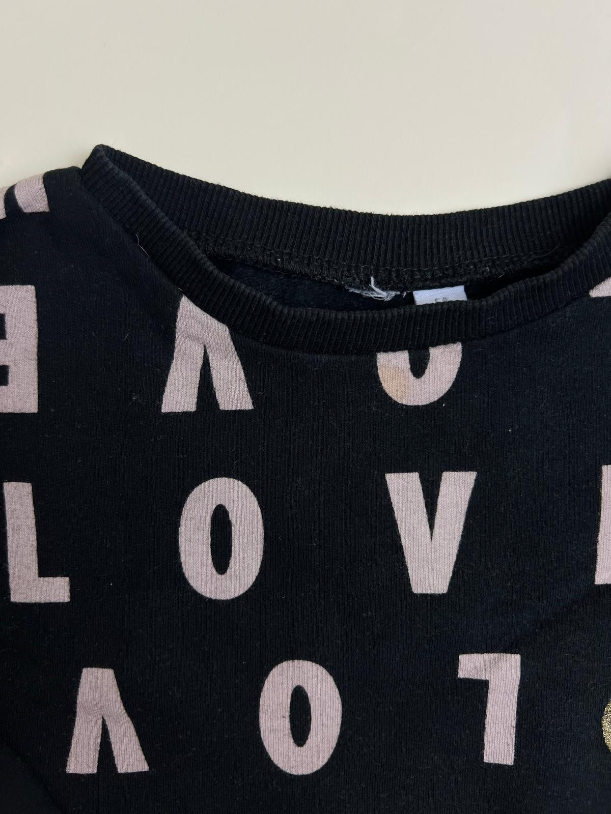 Felpa Nera con Stampa "LOVE" e Glitter
