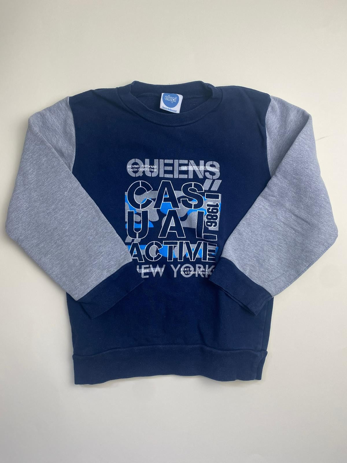 Felpa Bicolore Blu Navy e Grigia con Stampa Grafica