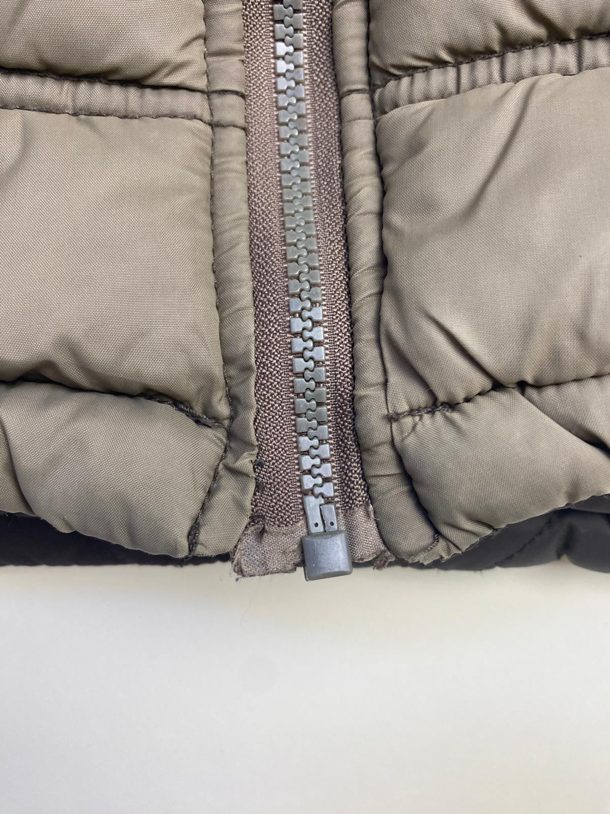 Gilet imbottito reversibile con cerniera