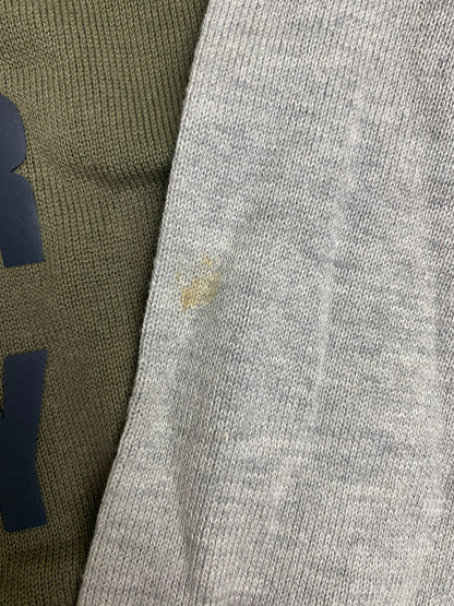 Maglione a blocchi di colore con scritta - difetto