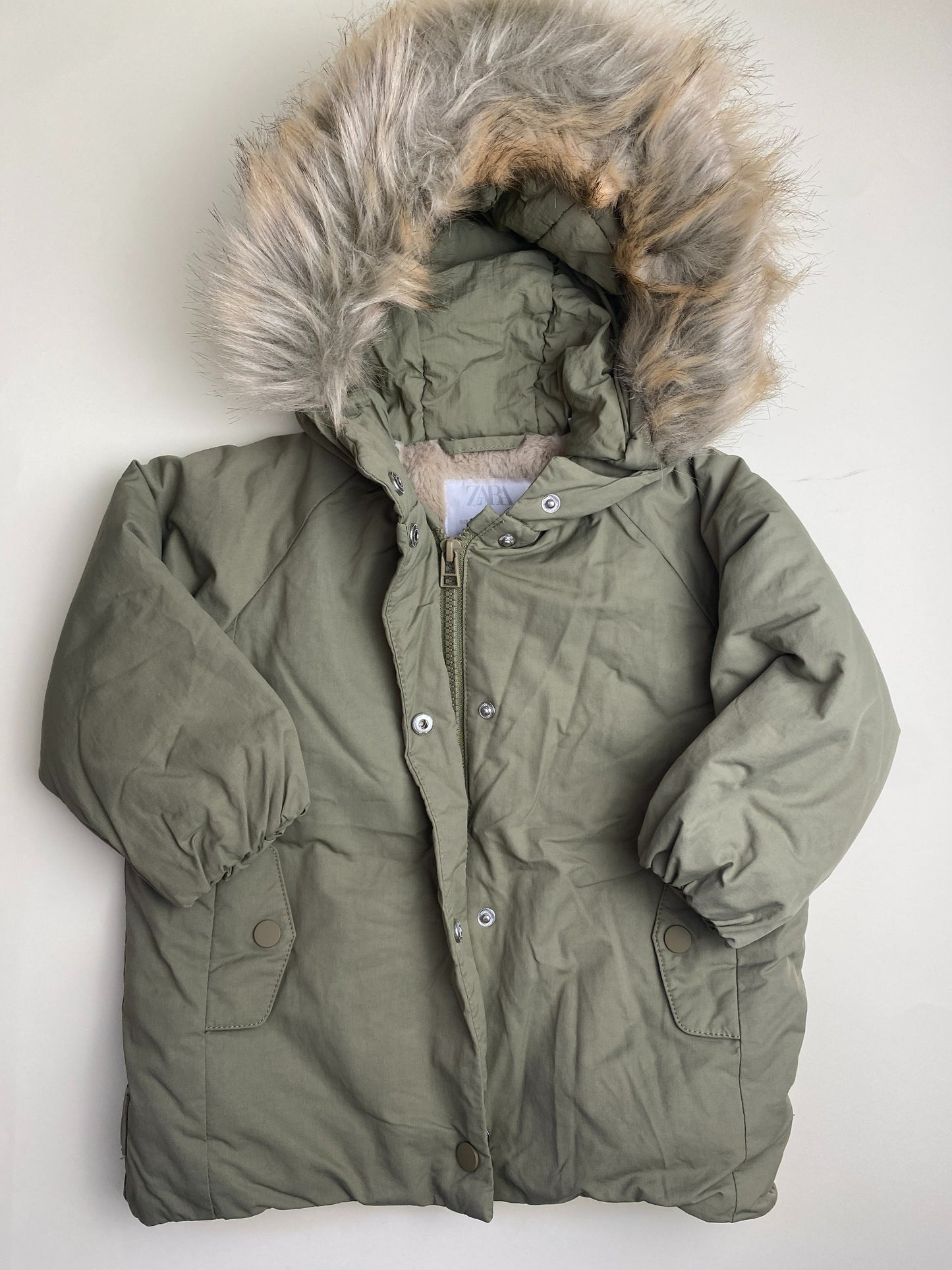 Parka Invernale Bambino con Cappuccio e Pelliccia Sintetica