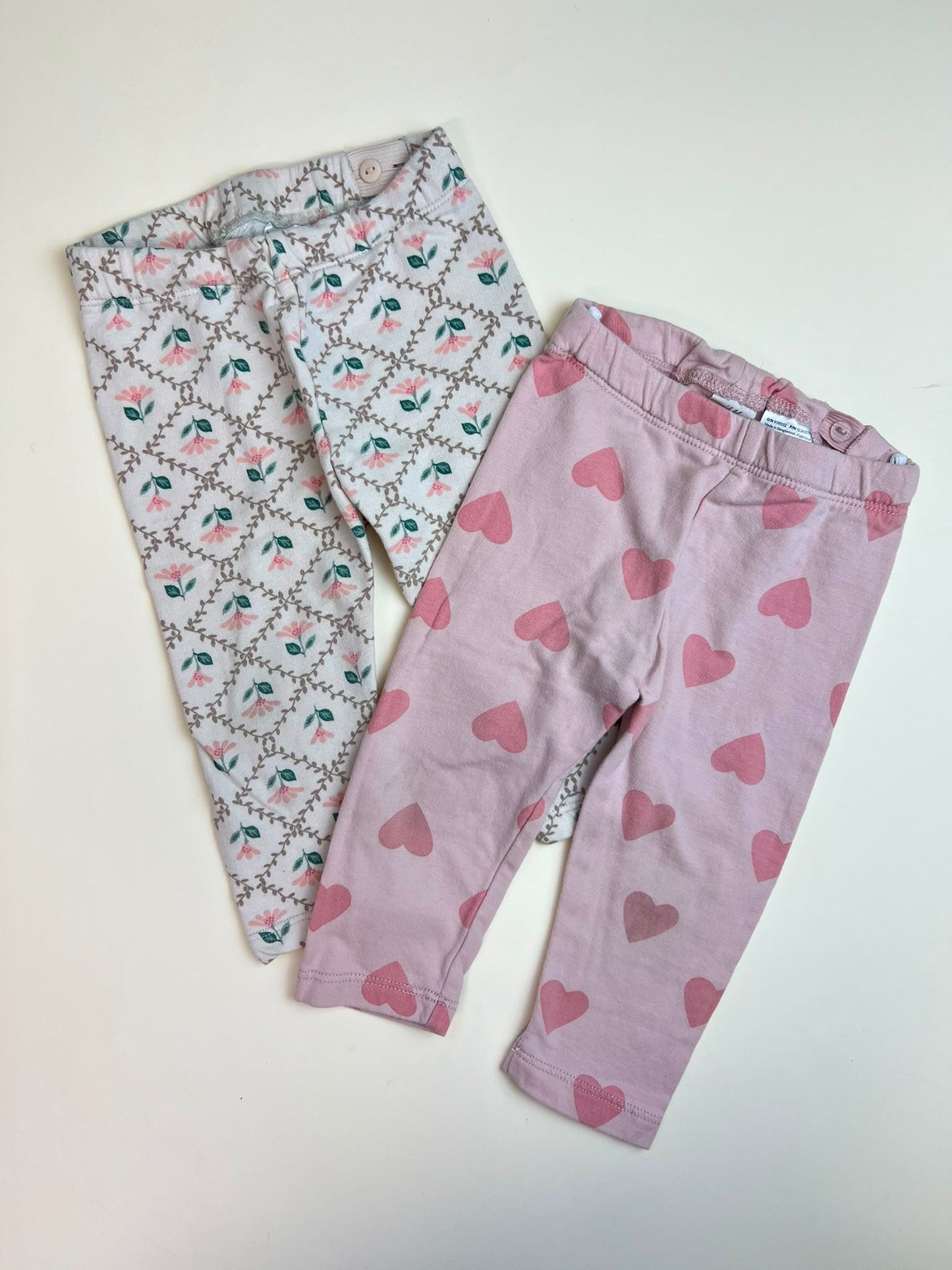 Set 2 Leggings per Neonata con Fantasie Floreali e Cuori