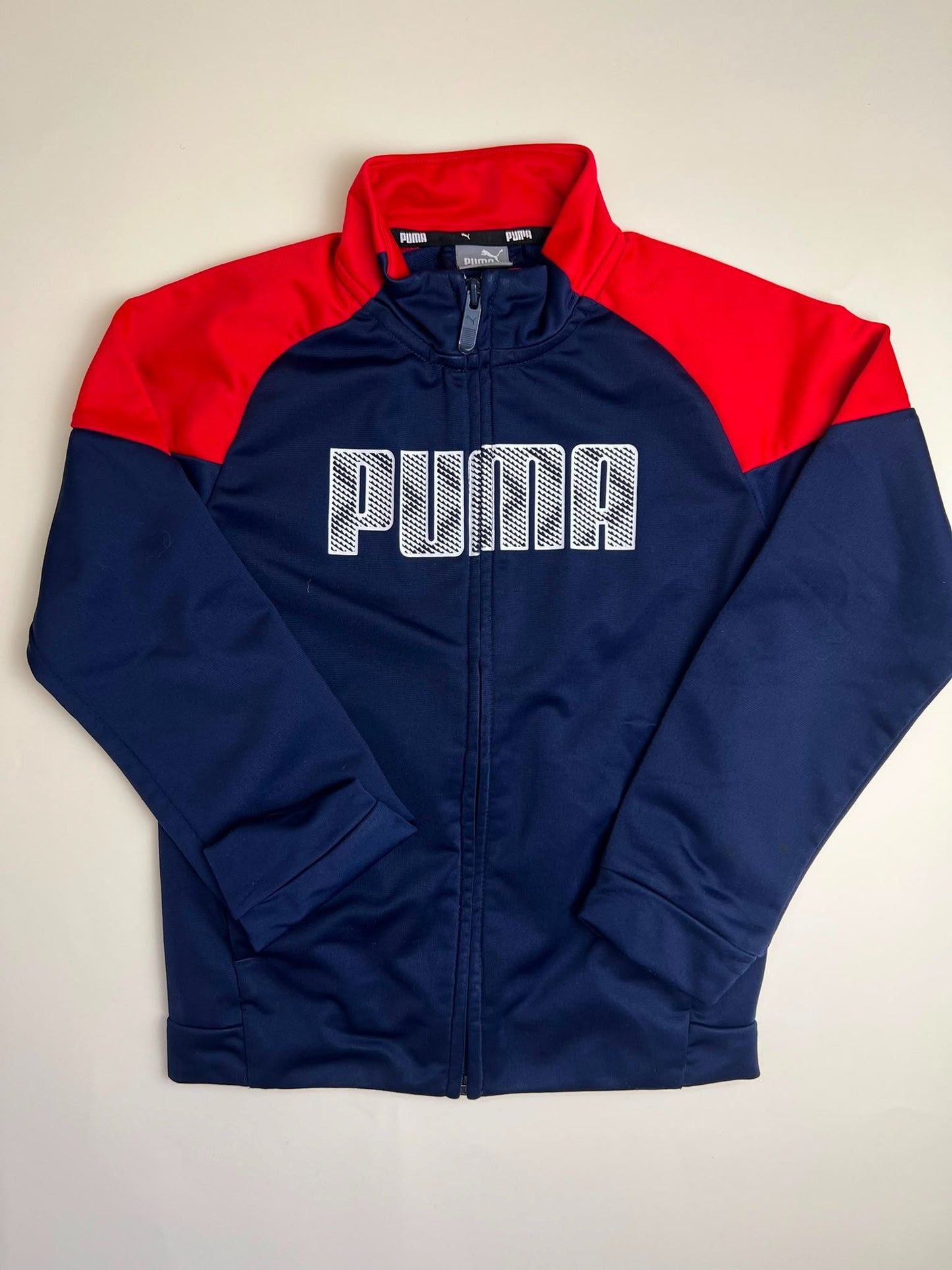 Felpa sportiva bicolore blu e rossa