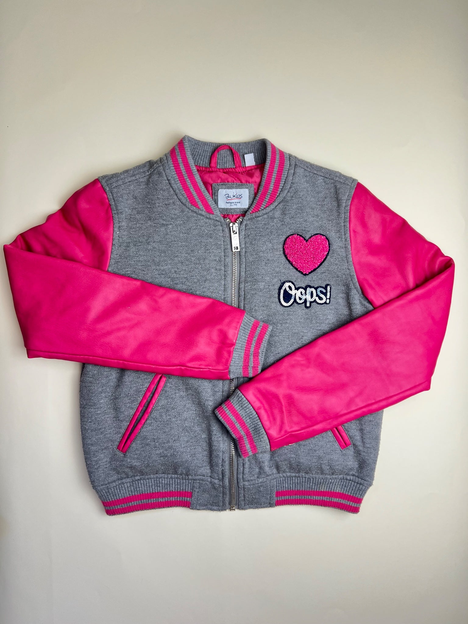 Bomber Jacket Bambina Grigio e Fucsia con Patch