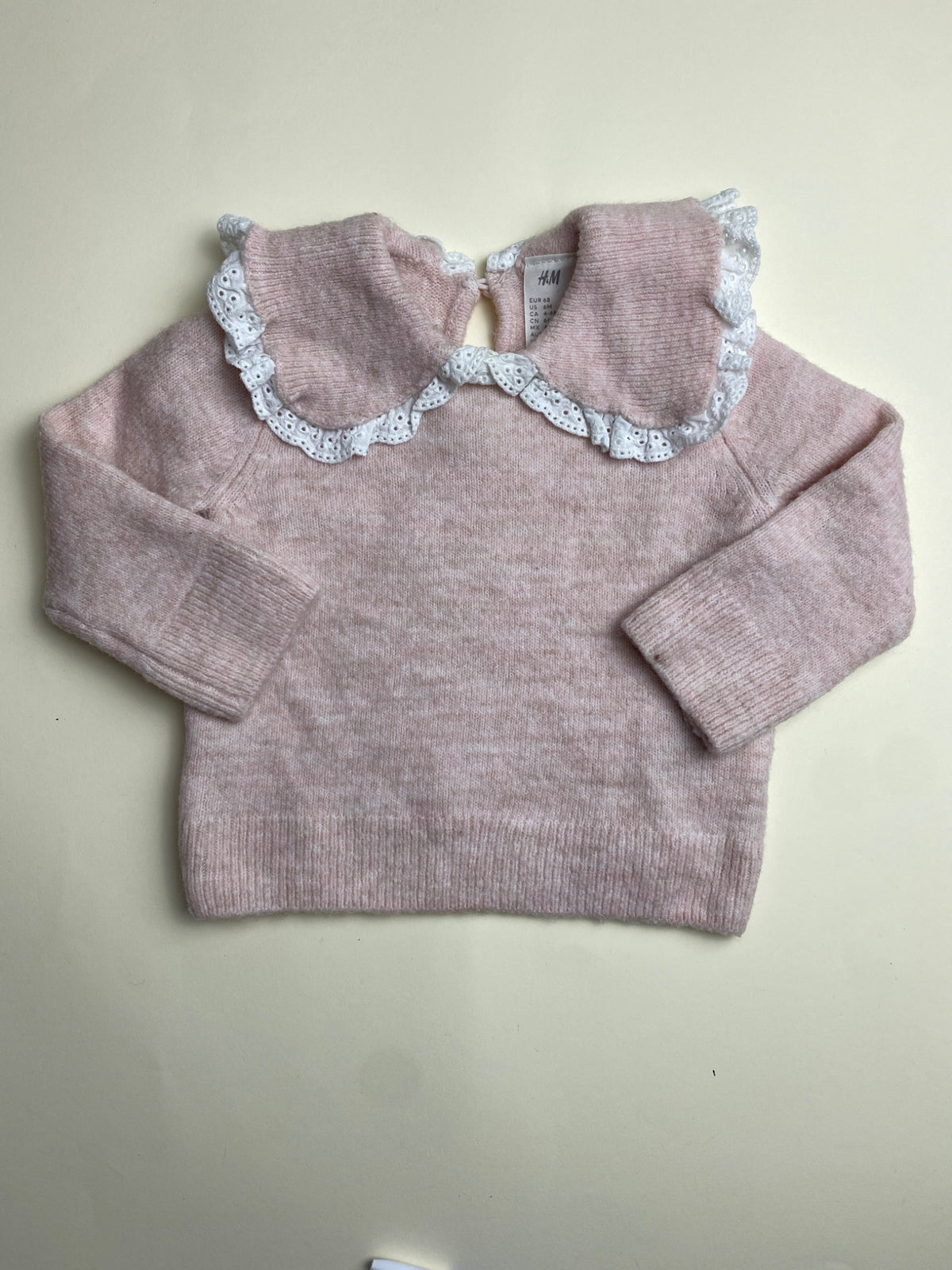 Maglioncino rosa con colletto in pizzo